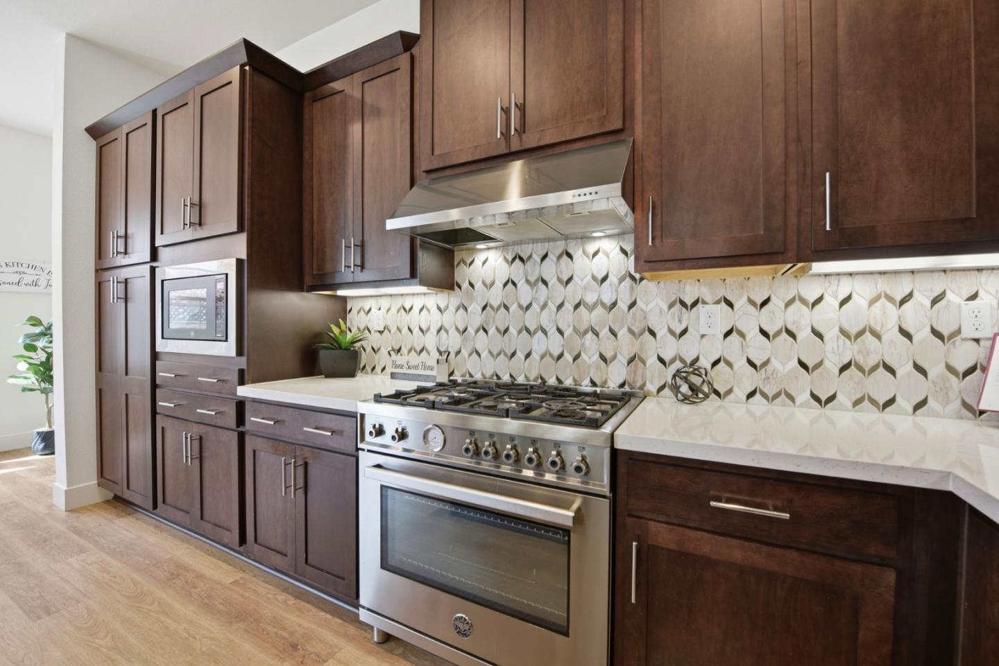 Detail Gallery Image 22 of 88 For 39442 N Darner Dr, Newark,  CA 94560 - 5 Beds | 4/1 Baths