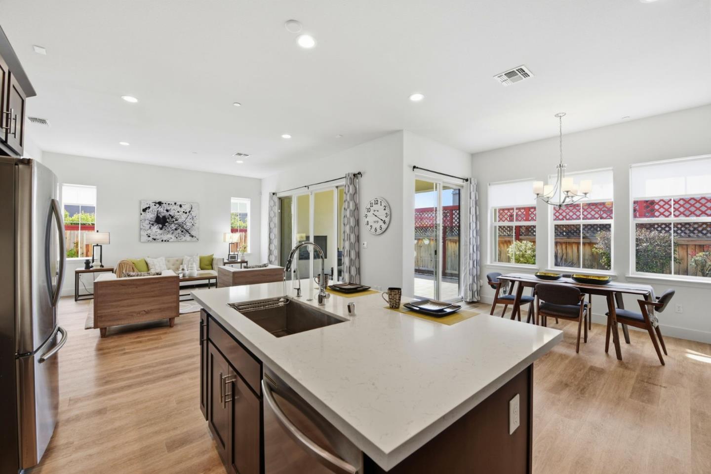 Detail Gallery Image 23 of 88 For 39442 N Darner Dr, Newark,  CA 94560 - 5 Beds | 4/1 Baths