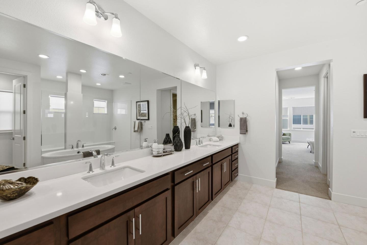 Detail Gallery Image 42 of 88 For 39442 N Darner Dr, Newark,  CA 94560 - 5 Beds | 4/1 Baths