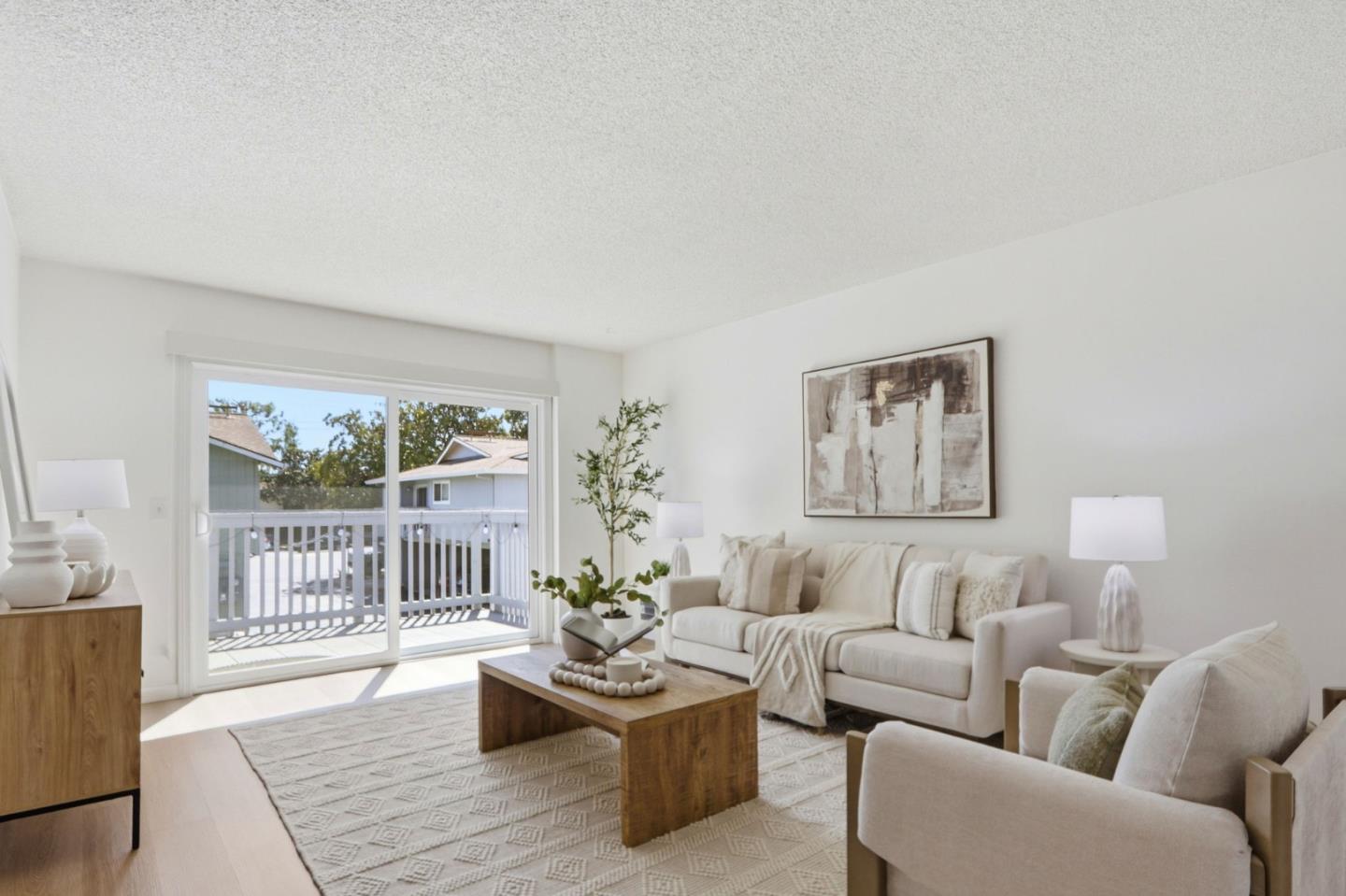 Detail Gallery Image 5 of 32 For 1085 Reed #D,  Sunnyvale,  CA 94086 - 2 Beds | 1 Baths