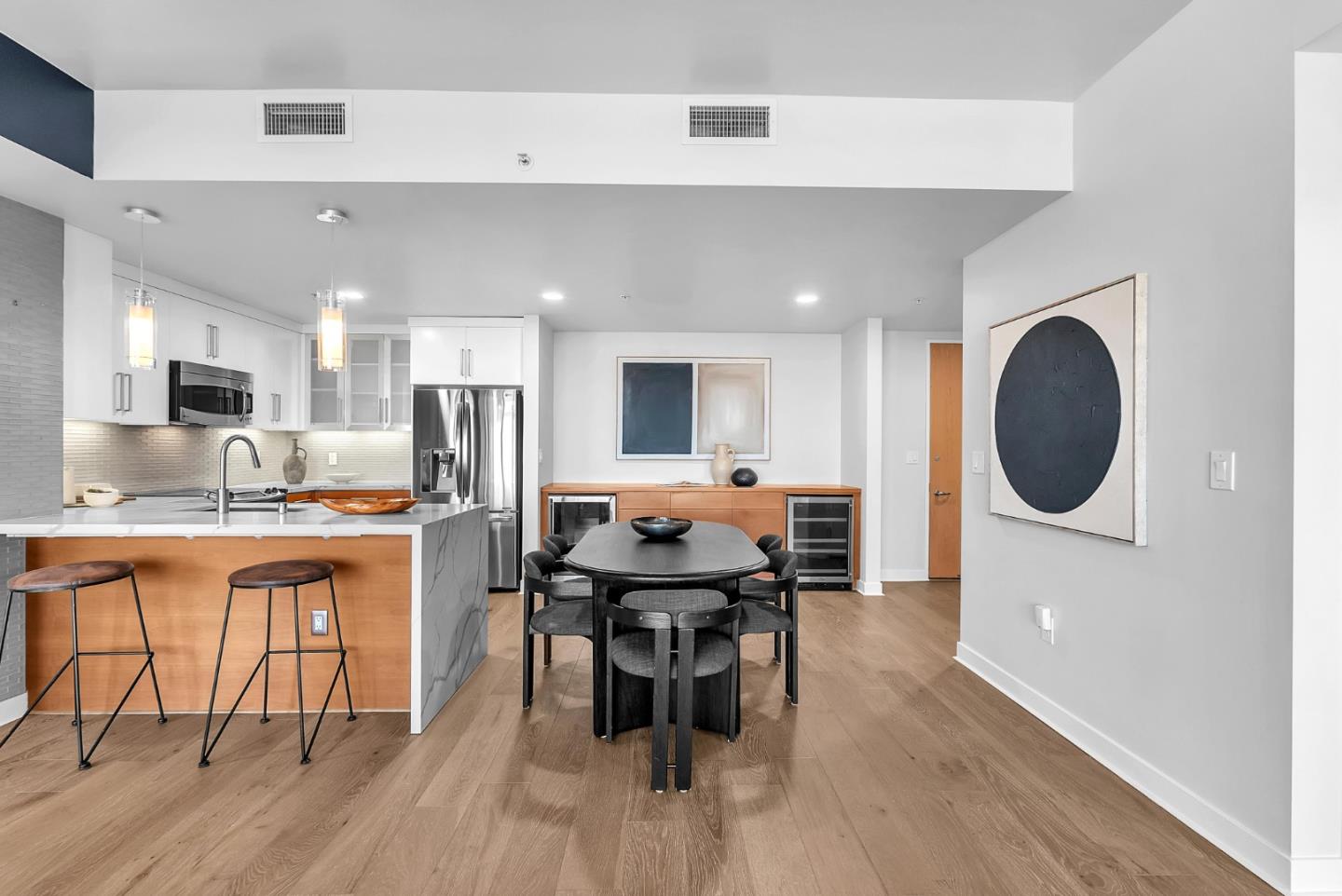 Detail Gallery Image 5 of 37 For 38 N Almaden Blvd #1115,  San Jose,  CA 95110 - 2 Beds | 2 Baths