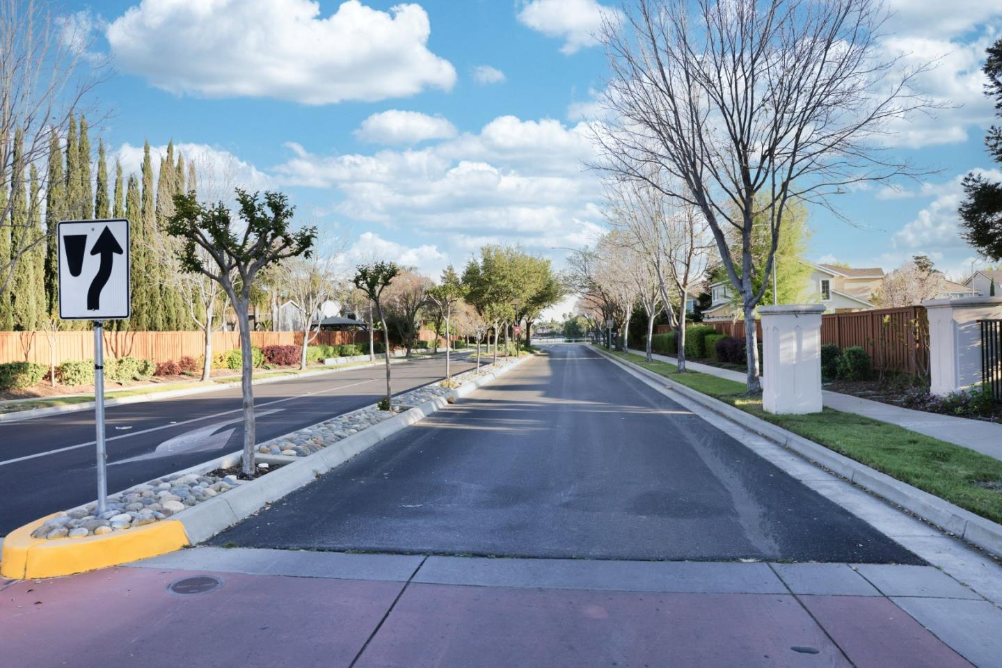 Detail Gallery Image 33 of 37 For 1030 Eastlake Cir, Tracy,  CA 95304 - 5 Beds | 3 Baths