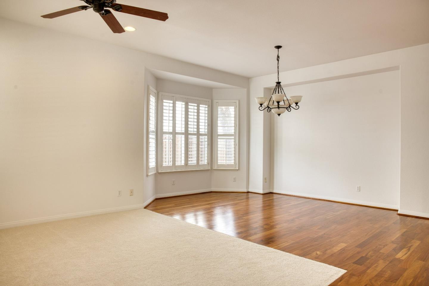 Detail Gallery Image 4 of 37 For 1030 Eastlake Cir, Tracy,  CA 95304 - 5 Beds | 3 Baths