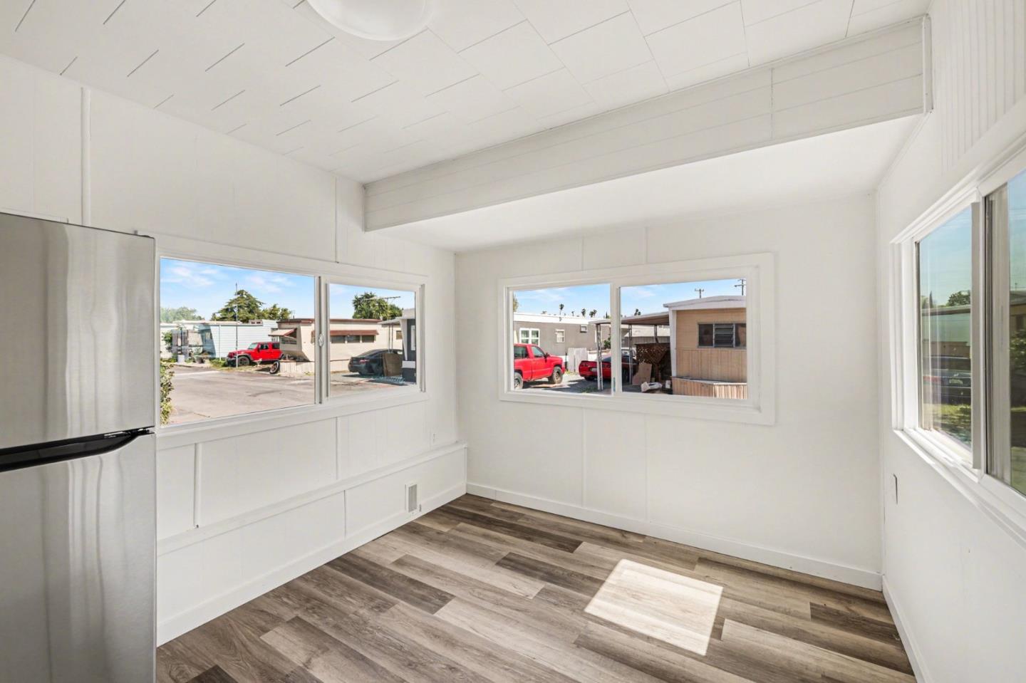 Detail Gallery Image 6 of 13 For 4400 Gateway Rd #28,  Bethel Island,  CA 94511 - 2 Beds | 1 Baths