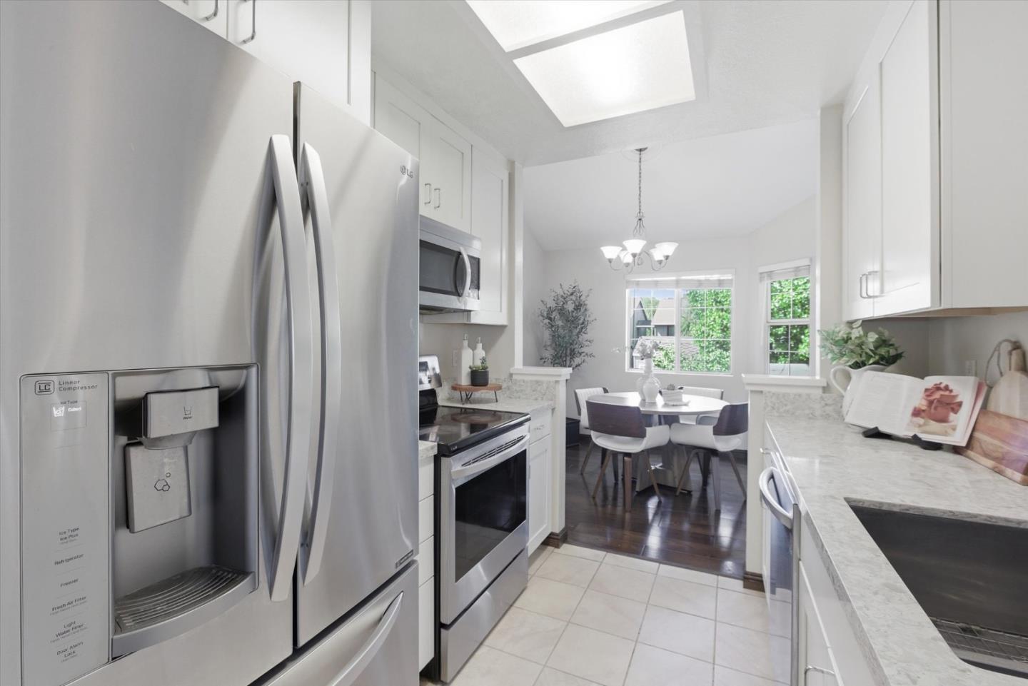 Detail Gallery Image 15 of 33 For 7595 Canyon Meadow Cir #H,  Pleasanton,  CA 94588 - 3 Beds | 2 Baths