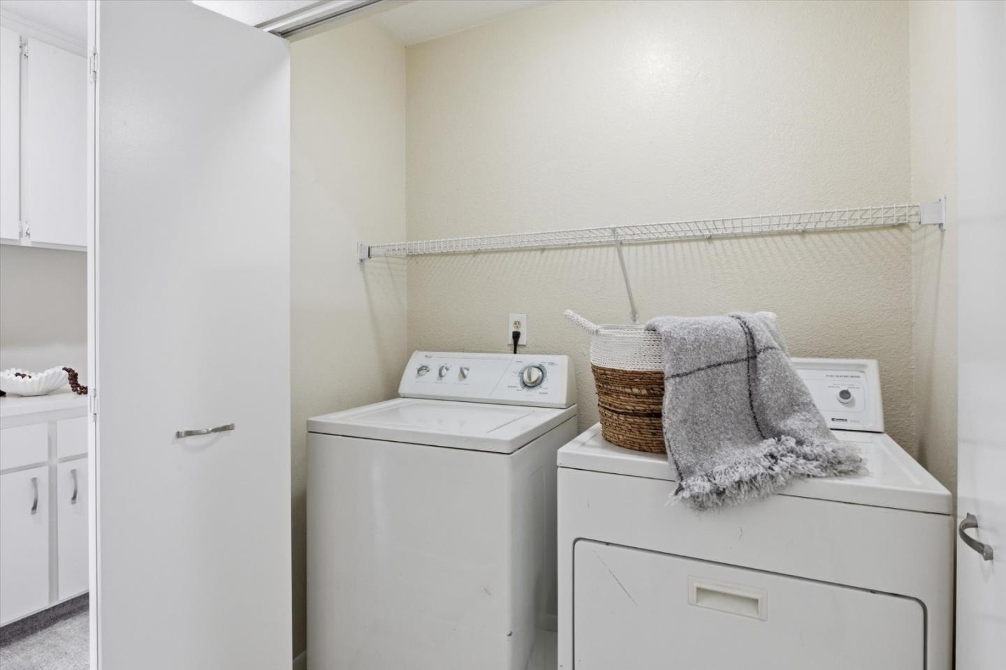 Detail Gallery Image 25 of 33 For 7595 Canyon Meadow Cir #H,  Pleasanton,  CA 94588 - 3 Beds | 2 Baths