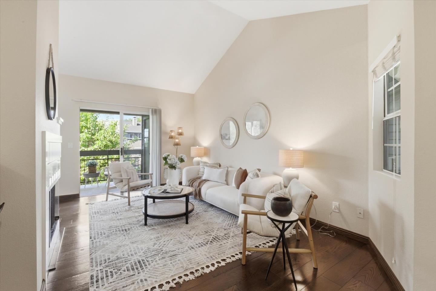 Detail Gallery Image 6 of 33 For 7595 Canyon Meadow Cir #H,  Pleasanton,  CA 94588 - 3 Beds | 2 Baths