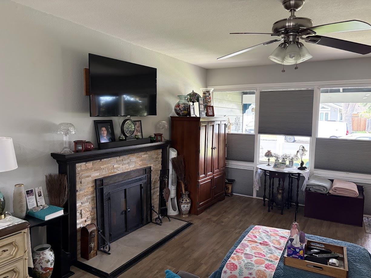 Detail Gallery Image 3 of 22 For 2377 Fosgate Ave, Santa Clara,  CA 95050 - 3 Beds | 1 Baths