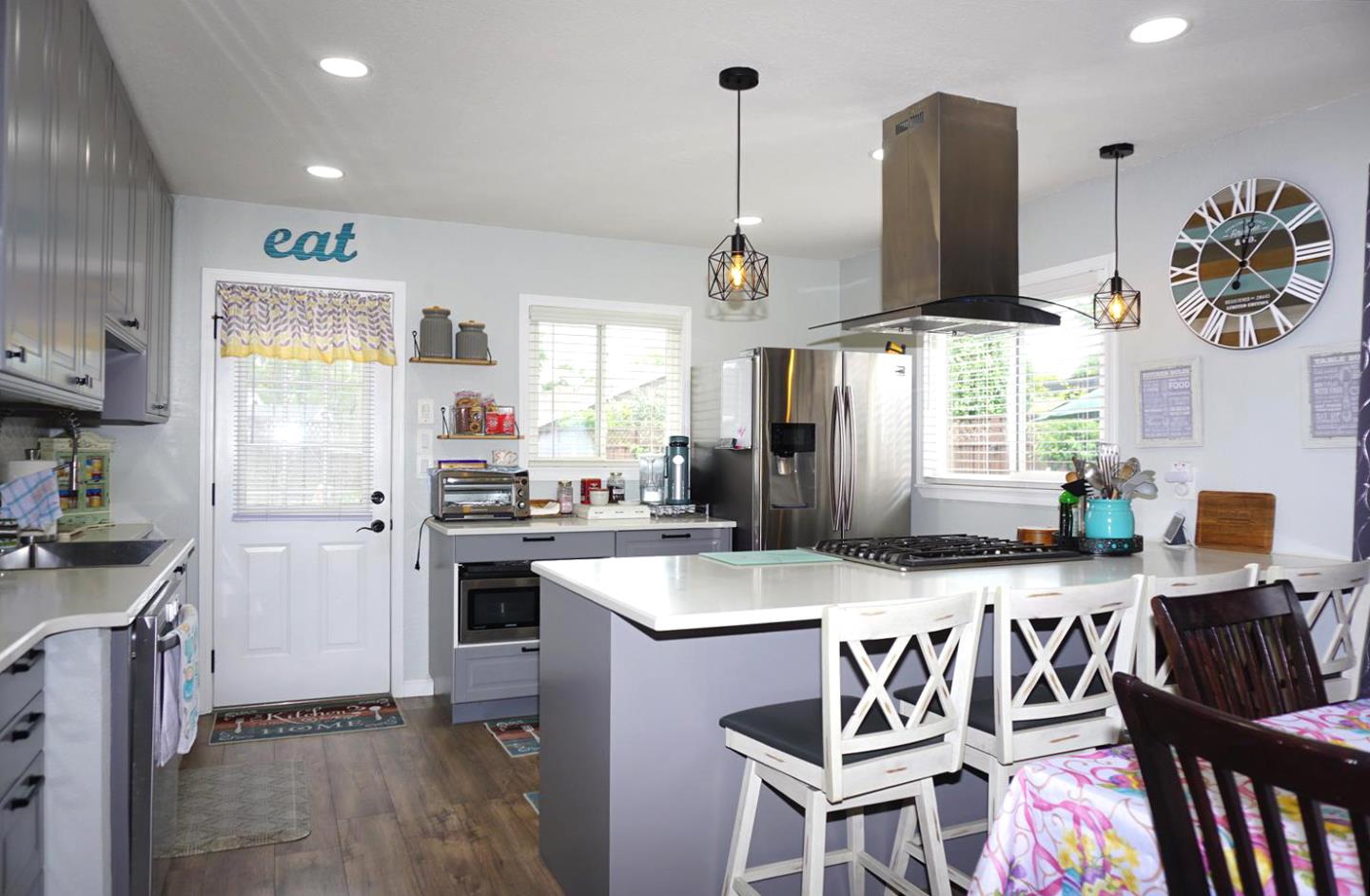 Detail Gallery Image 9 of 22 For 2377 Fosgate Ave, Santa Clara,  CA 95050 - 3 Beds | 1 Baths