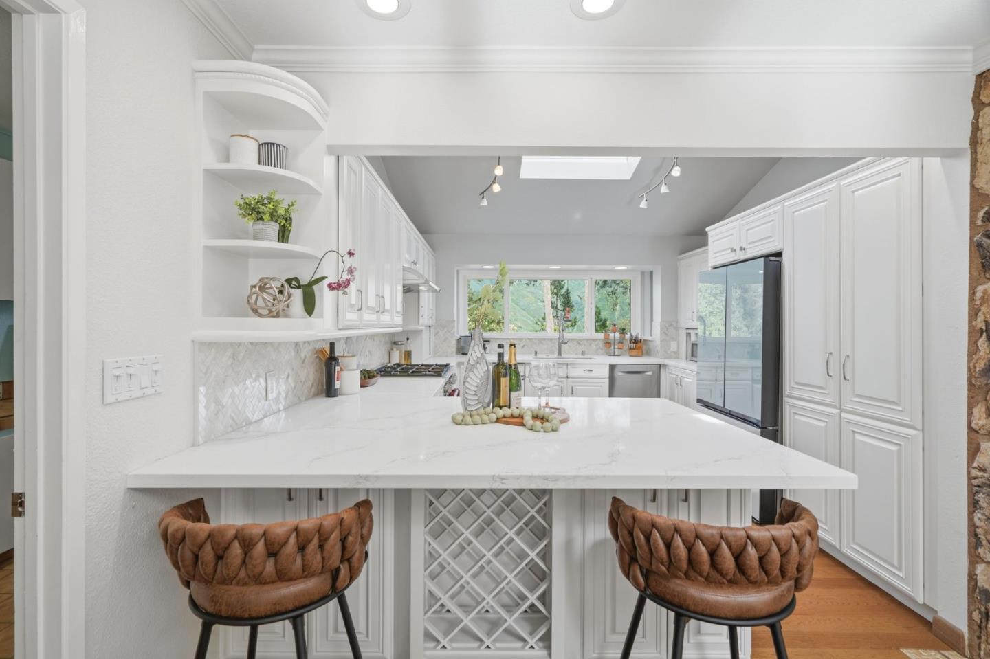 Detail Gallery Image 11 of 86 For 22108 Call of the Wild Rd, Los Gatos,  CA 95033 - 6 Beds | 5 Baths