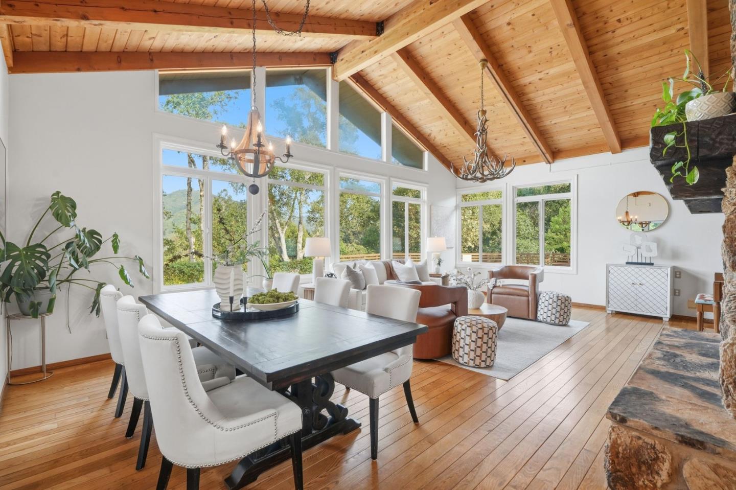 Detail Gallery Image 16 of 86 For 22108 Call of the Wild Rd, Los Gatos,  CA 95033 - 6 Beds | 5 Baths