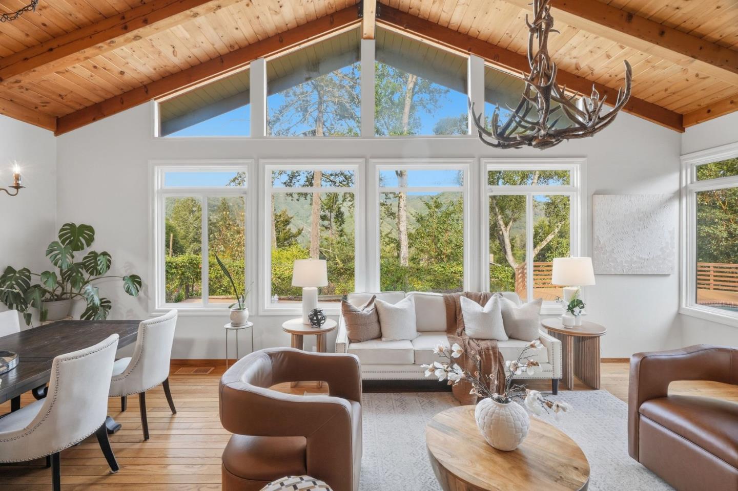 Detail Gallery Image 20 of 86 For 22108 Call of the Wild Rd, Los Gatos,  CA 95033 - 6 Beds | 5 Baths