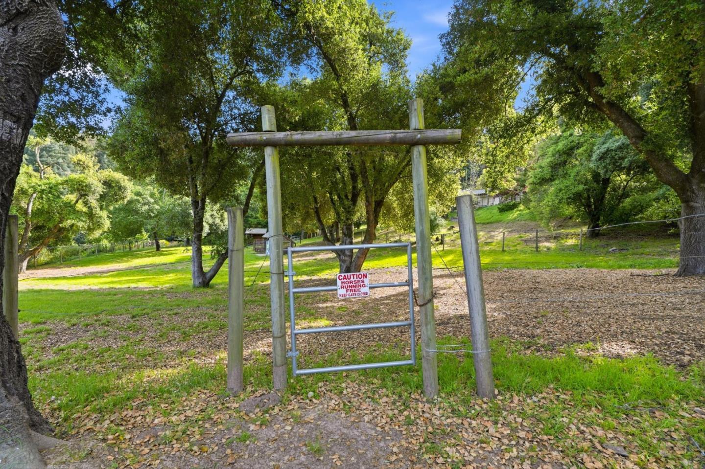 Detail Gallery Image 44 of 86 For 22108 Call of the Wild Rd, Los Gatos,  CA 95033 - 6 Beds | 5 Baths