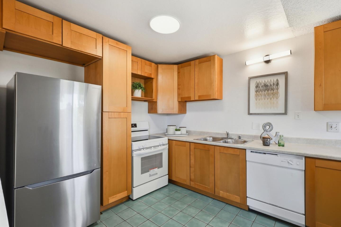 Photo #8: ML82040576 Listing: Photo #8