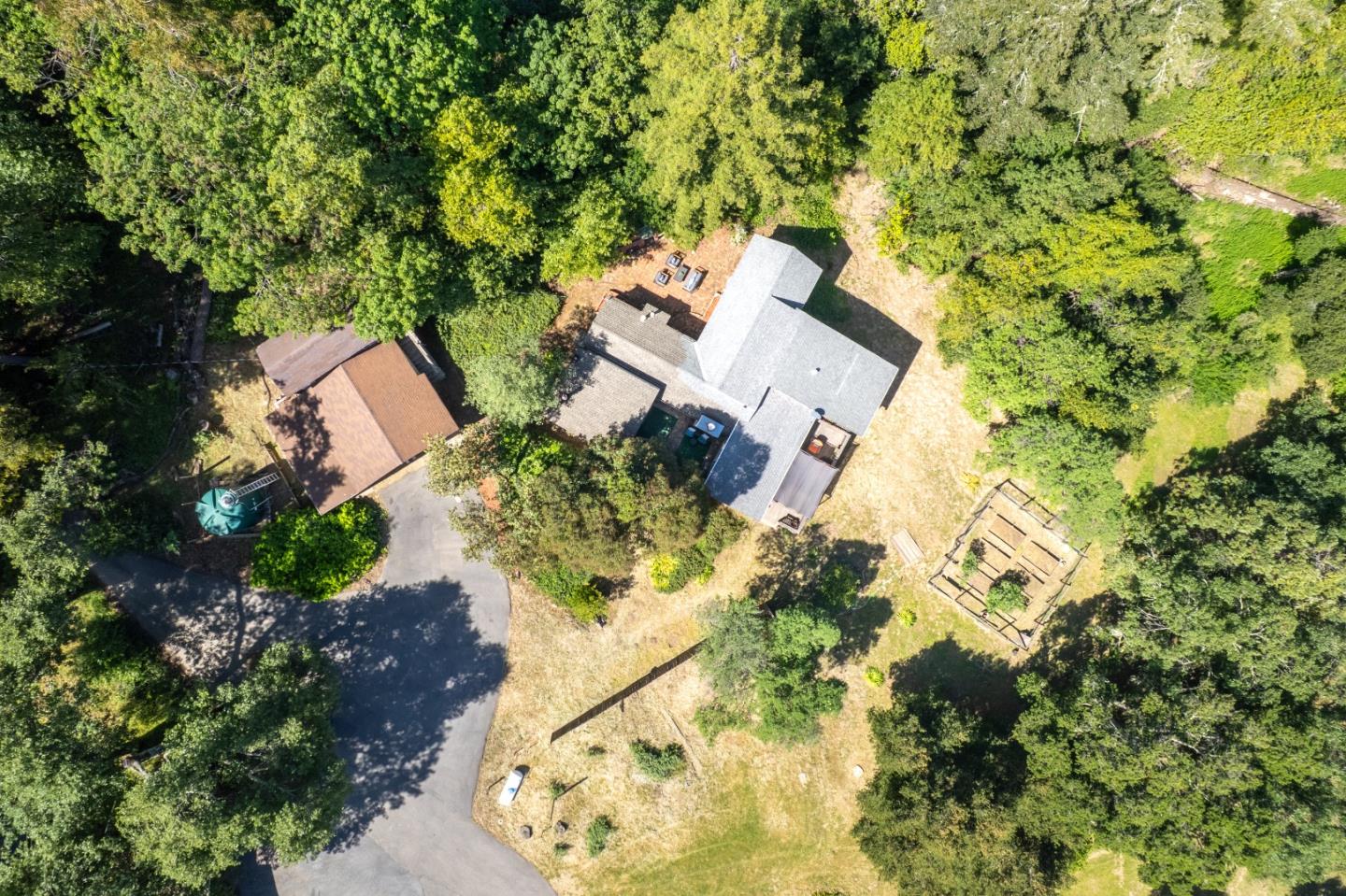 Detail Gallery Image 2 of 105 For 20471 Black Rd, Los Gatos,  CA 95033 - 4 Beds | 3 Baths