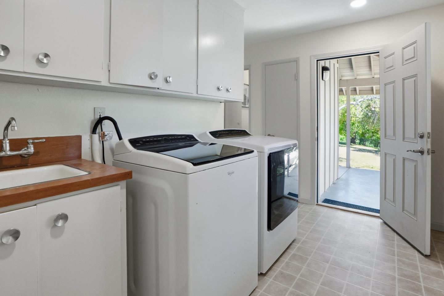 Detail Gallery Image 51 of 105 For 20471 Black Rd, Los Gatos,  CA 95033 - 4 Beds | 3 Baths