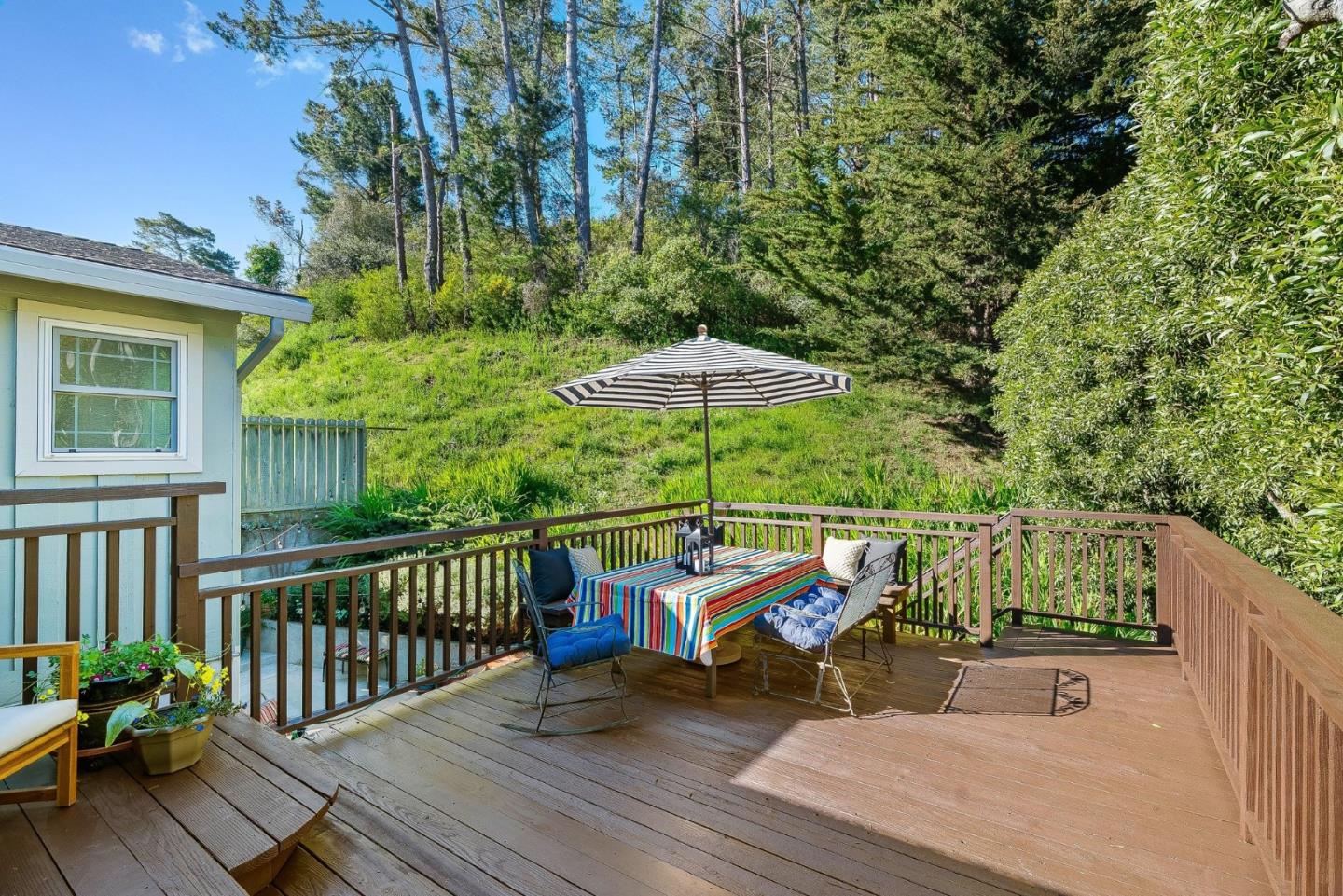 Detail Gallery Image 14 of 51 For 1176 Alicante Dr, Pacifica,  CA 94044 - 4 Beds | 3 Baths