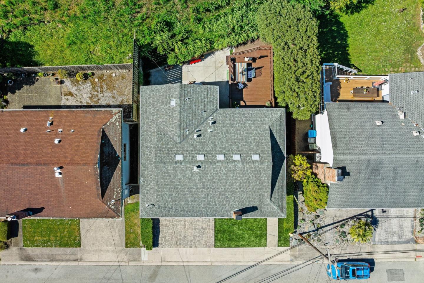 Detail Gallery Image 3 of 51 For 1176 Alicante Dr, Pacifica,  CA 94044 - 4 Beds | 3 Baths