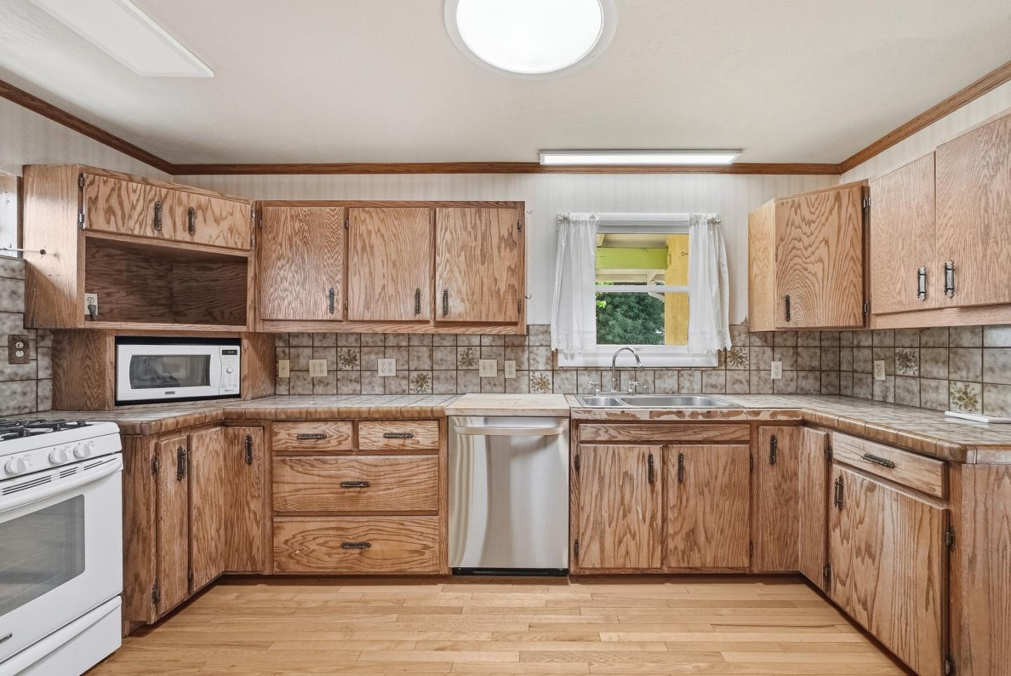 Detail Gallery Image 9 of 39 For 90 Victor Ave, Campbell,  CA 95008 - 2 Beds | 1 Baths