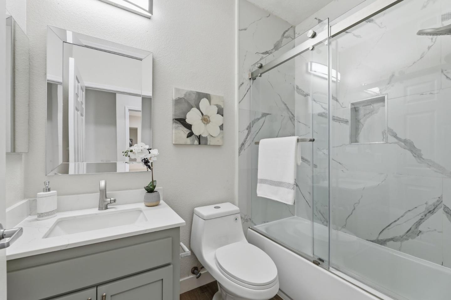 Detail Gallery Image 13 of 24 For 2177 Alum Rock Ave #111,  San Jose,  CA 95116 - 2 Beds | 2 Baths