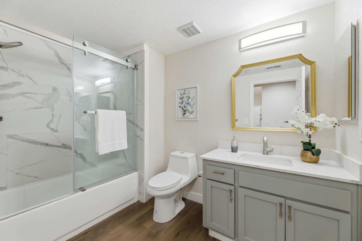 Detail Gallery Image 9 of 24 For 2177 Alum Rock Ave #111,  San Jose,  CA 95116 - 2 Beds | 2 Baths