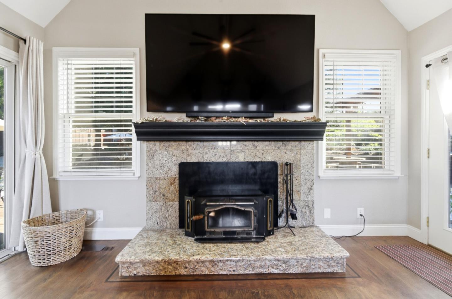 Detail Gallery Image 10 of 53 For 1035 Easy St, Morgan Hill,  CA 95037 - 3 Beds | 2 Baths