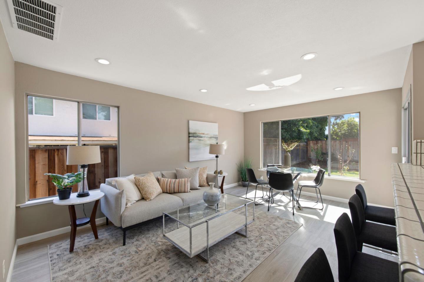 Detail Gallery Image 2 of 58 For 992 Branham Ln, San Jose,  CA 95136 - 4 Beds | 2 Baths