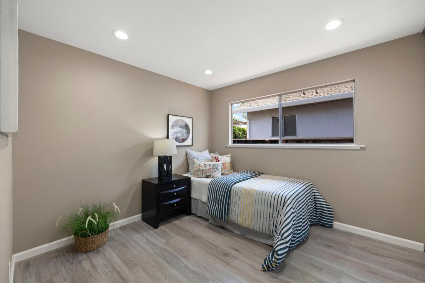 Detail Gallery Image 36 of 58 For 992 Branham Ln, San Jose,  CA 95136 - 4 Beds | 2 Baths