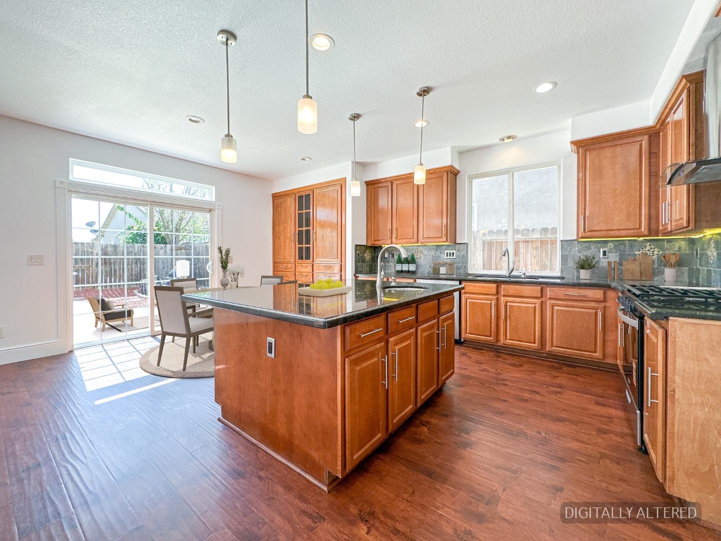 Detail Gallery Image 13 of 27 For 1444 Mendocino Creek Dr, Patterson,  CA 95363 - 5 Beds | 3 Baths