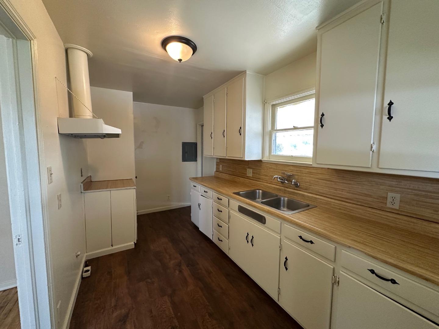 Detail Gallery Image 21 of 23 For 2042 E Mayfair, Fresno,  CA 93703 - 3 Beds | 1 Baths