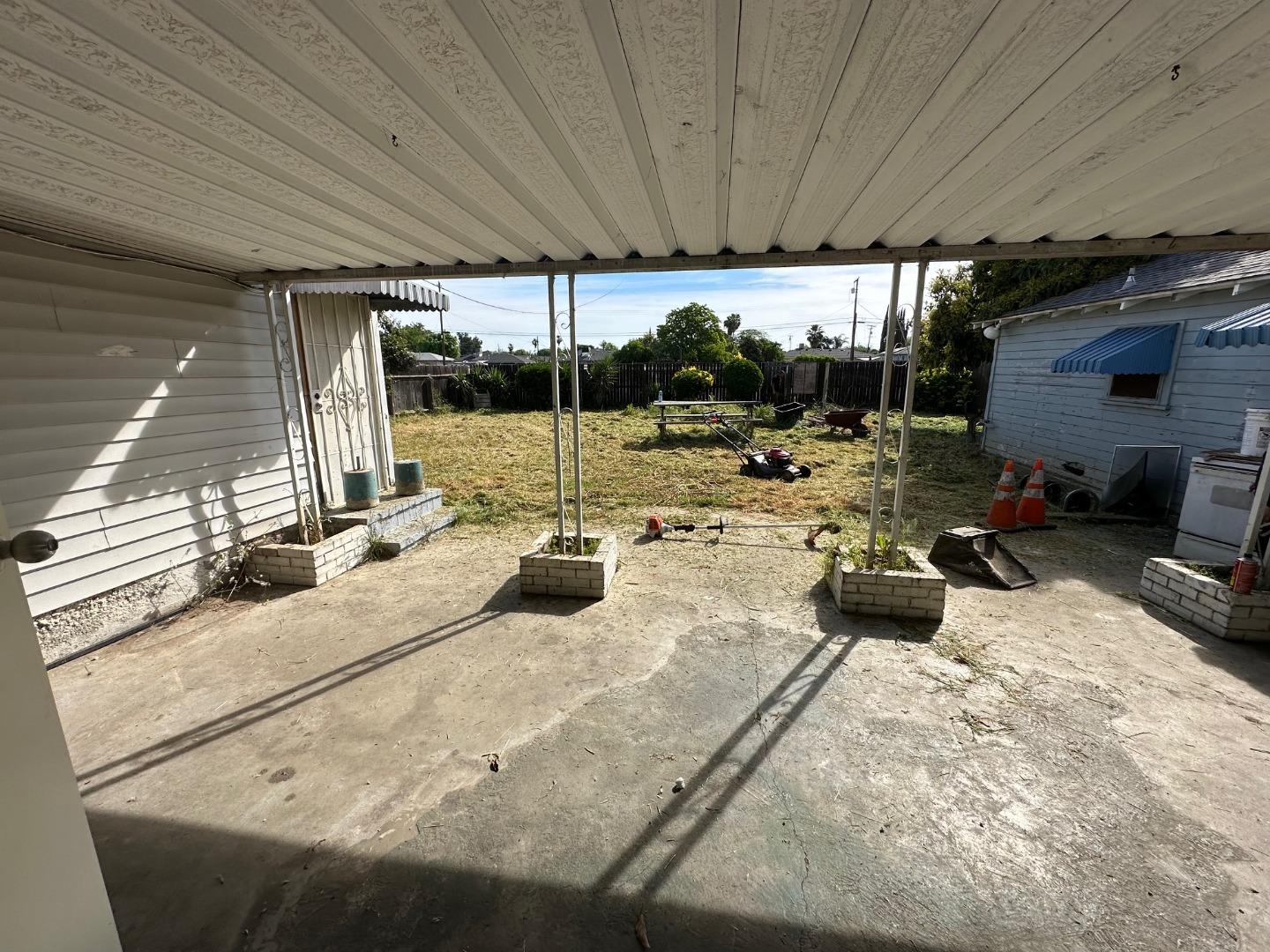 Detail Gallery Image 23 of 23 For 2042 E Mayfair, Fresno,  CA 93703 - 3 Beds | 1 Baths