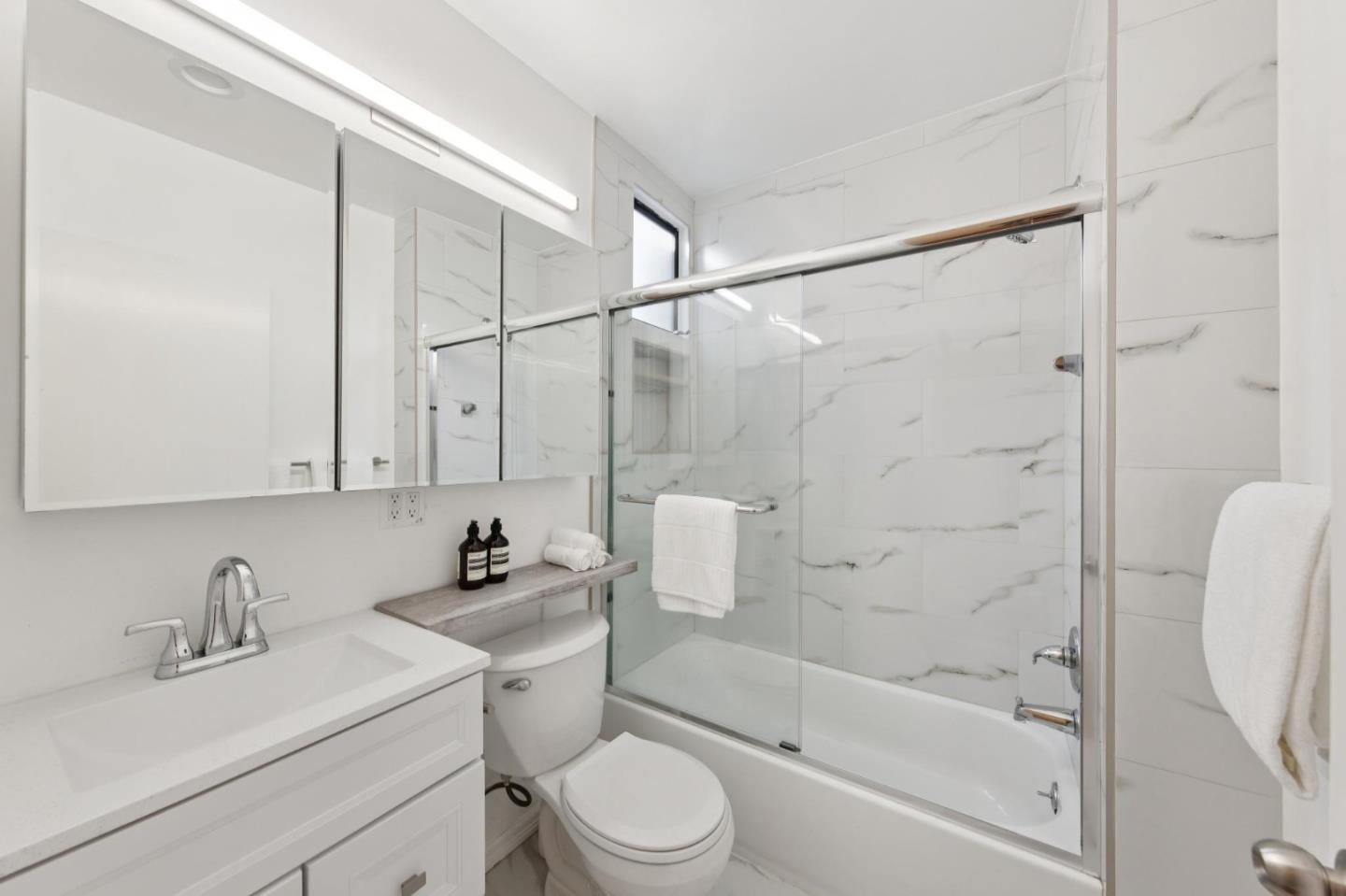 Detail Gallery Image 19 of 39 For 655 39th Ave, San Francisco,  CA 94121 - 4 Beds | 3 Baths