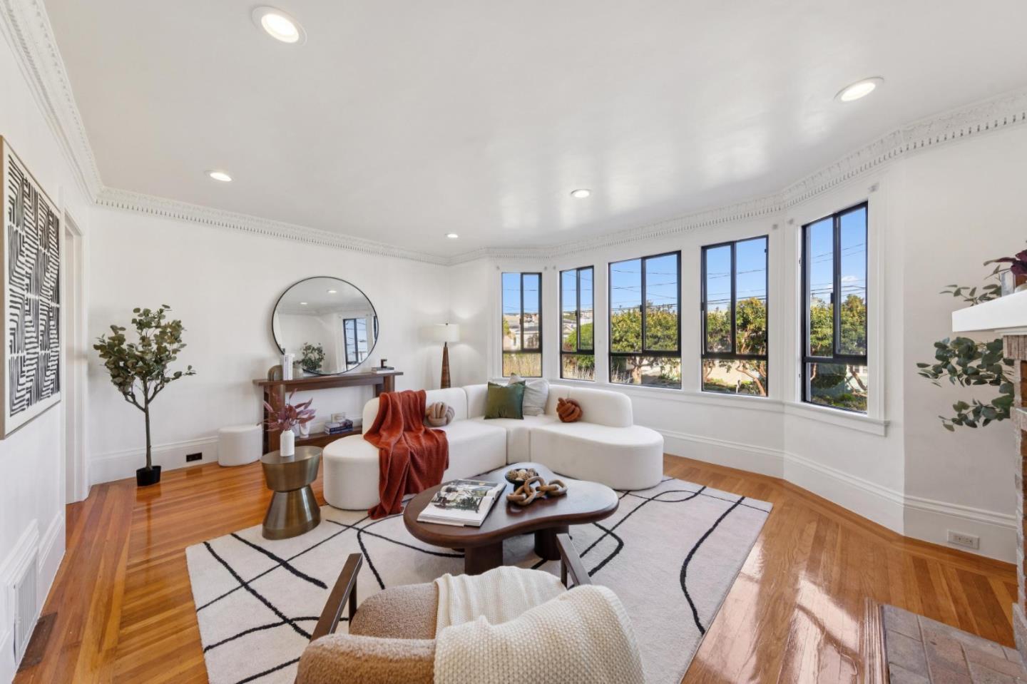 Detail Gallery Image 7 of 39 For 655 39th Ave, San Francisco,  CA 94121 - 4 Beds | 3 Baths