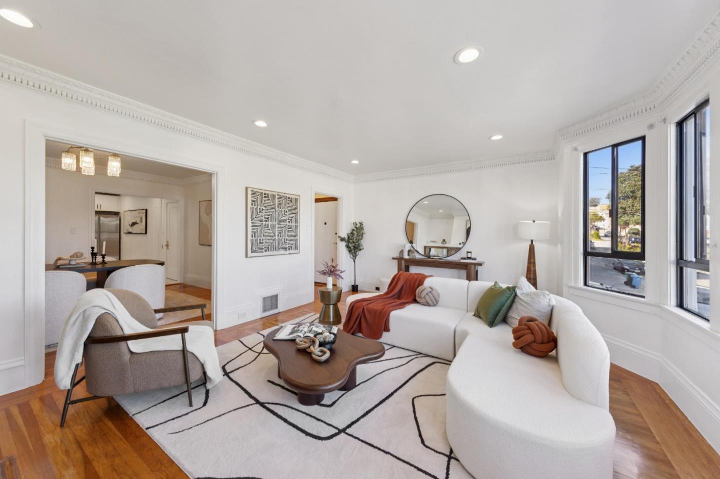 Detail Gallery Image 8 of 39 For 655 39th Ave, San Francisco,  CA 94121 - 4 Beds | 3 Baths