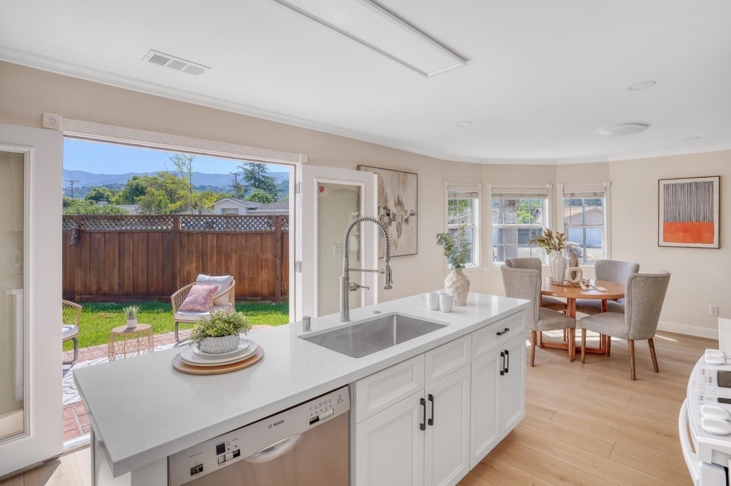 Detail Gallery Image 10 of 44 For 5466 Mary Jo Way, San Jose,  CA 95124 - 3 Beds | 2 Baths