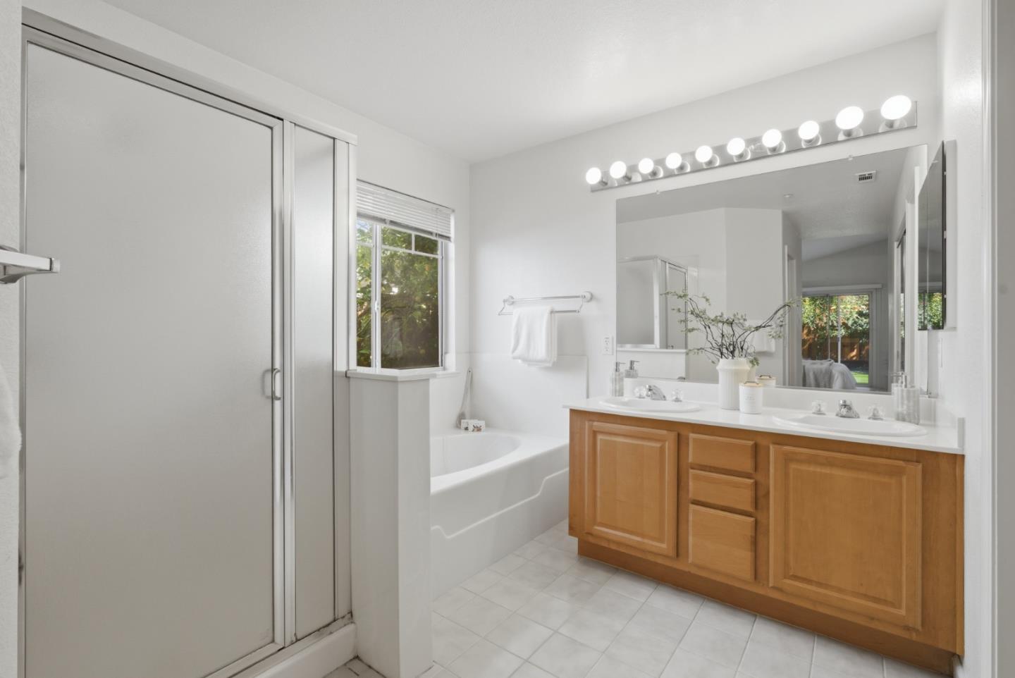 Detail Gallery Image 23 of 45 For 2116 Sunsprite Dr, Union City,  CA 94587 - 3 Beds | 2 Baths