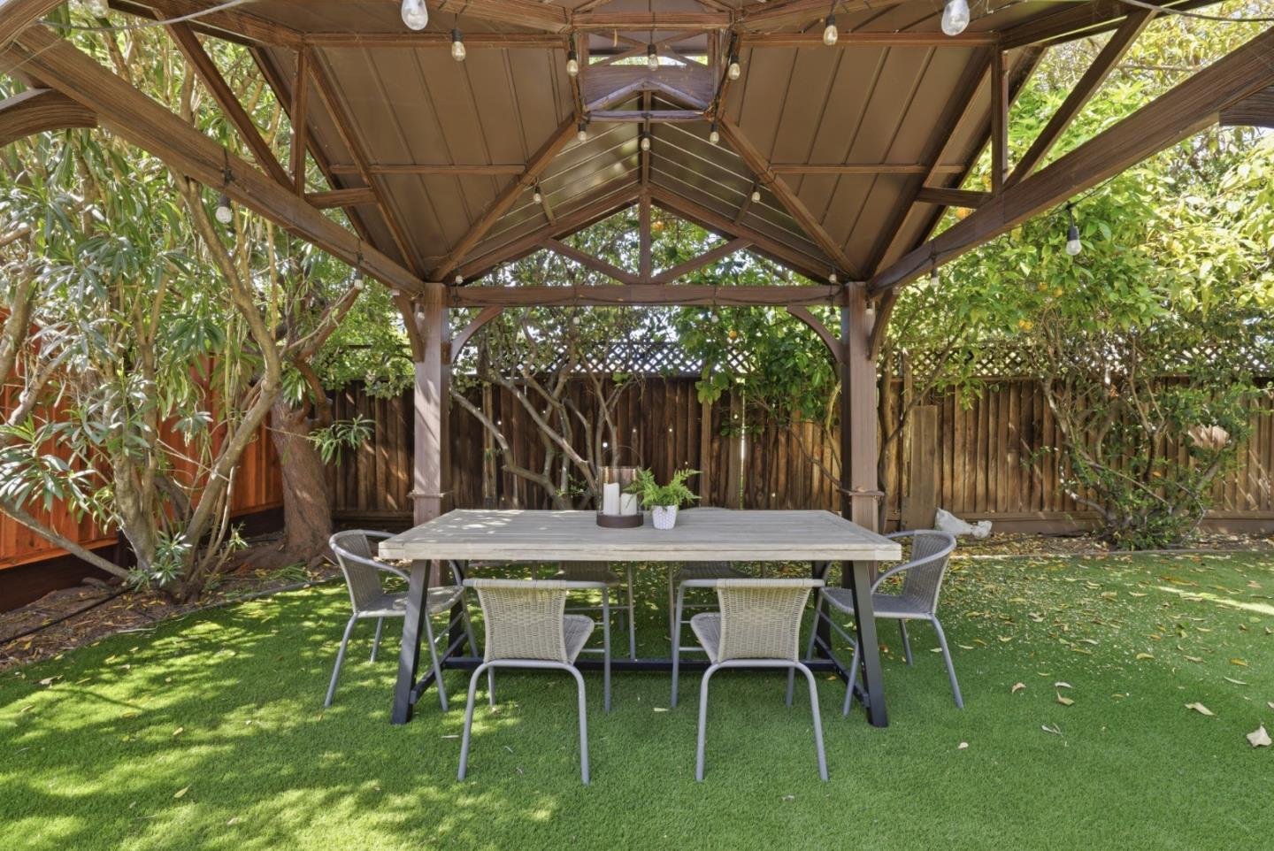 Detail Gallery Image 35 of 45 For 2116 Sunsprite Dr, Union City,  CA 94587 - 3 Beds | 2 Baths