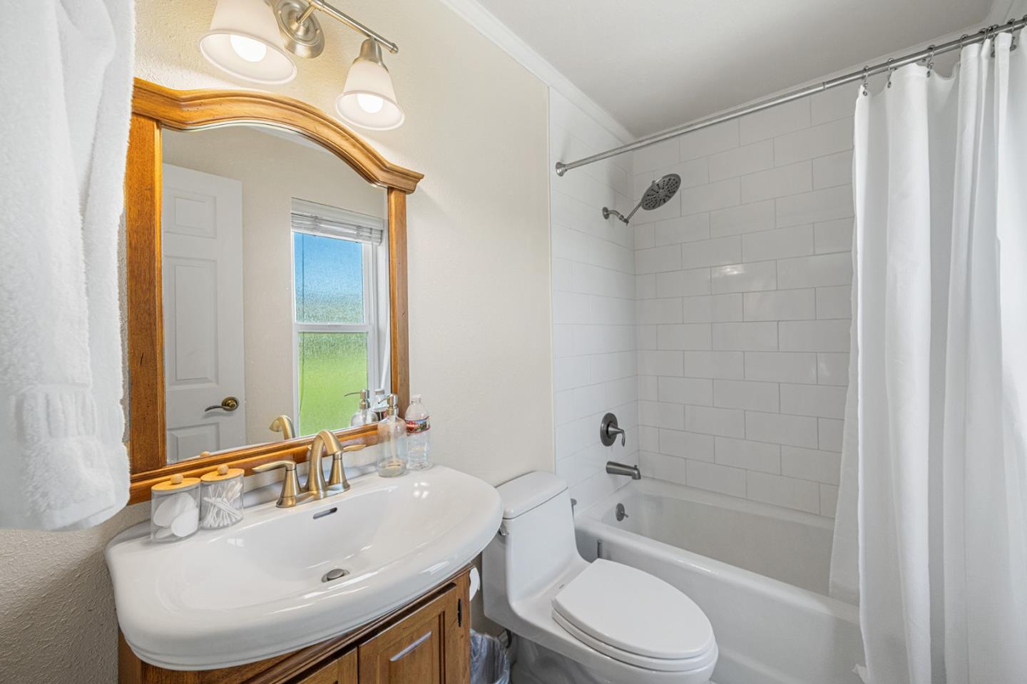 Detail Gallery Image 22 of 36 For 2111 Saint Andrews Rd, Half Moon Bay,  CA 94019 - 4 Beds | 4/2 Baths