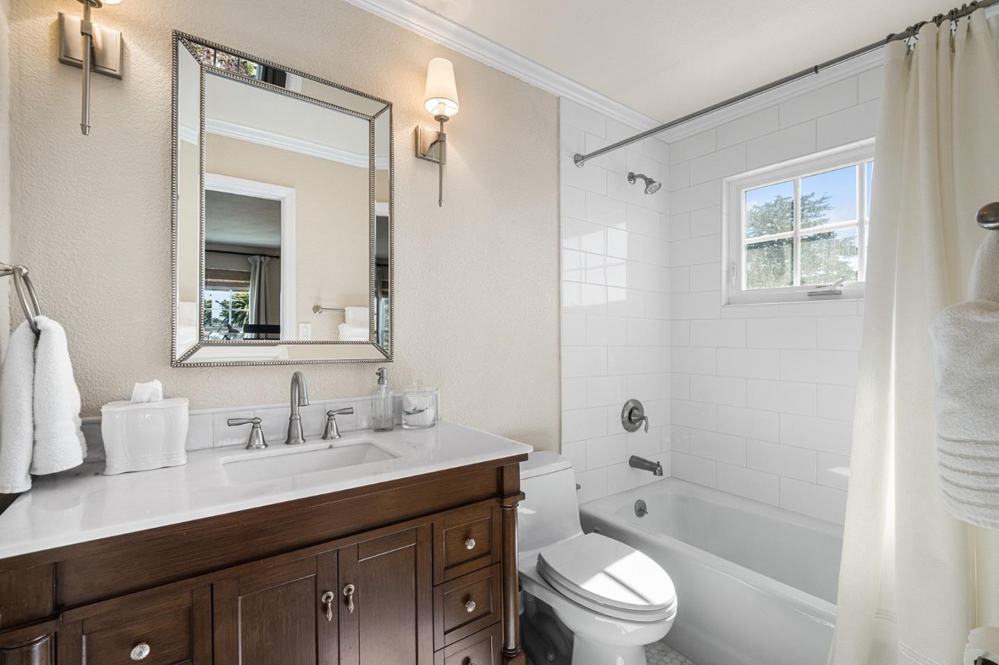 Detail Gallery Image 26 of 36 For 2111 Saint Andrews Rd, Half Moon Bay,  CA 94019 - 4 Beds | 4/2 Baths