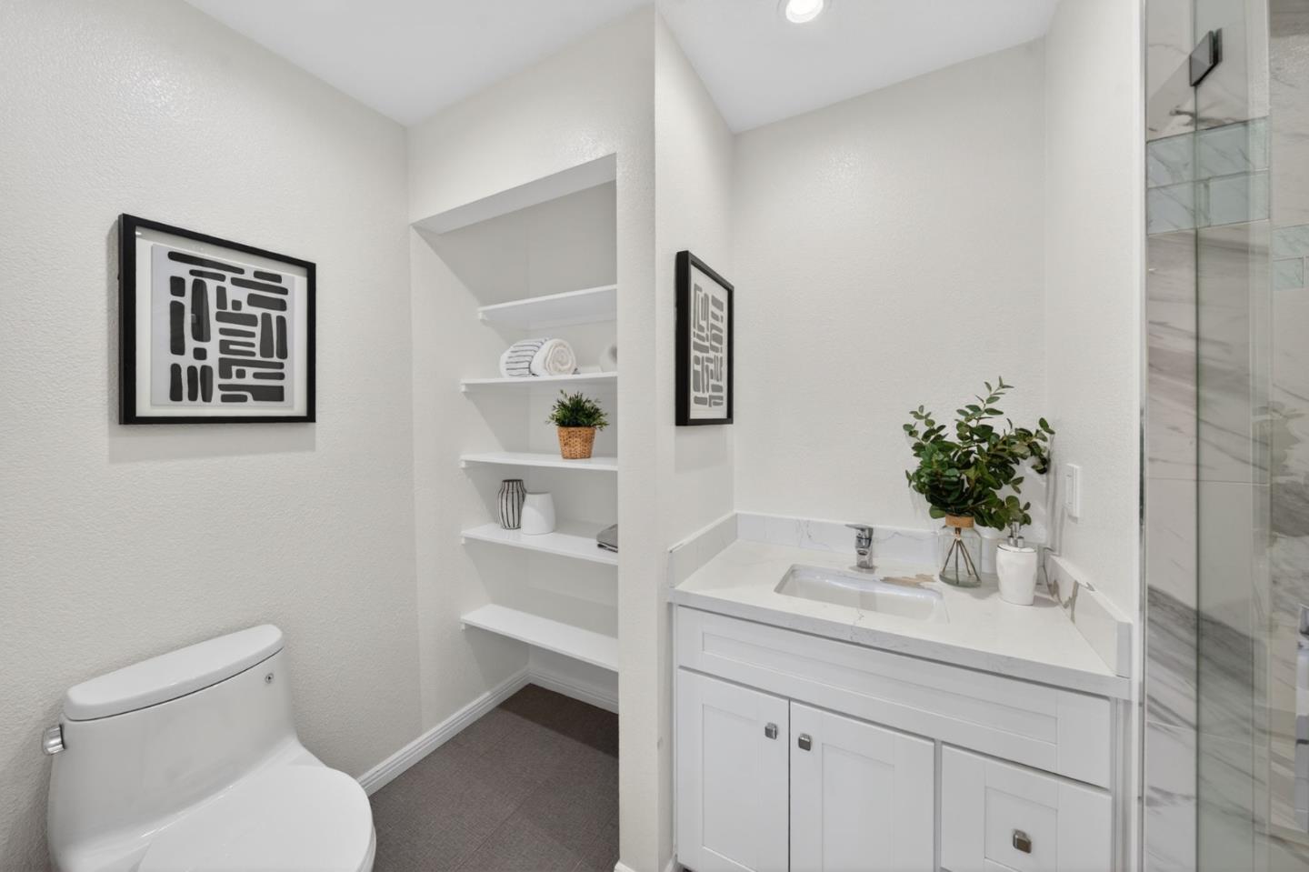 Detail Gallery Image 14 of 27 For 184 Sun Blossom Dr, San Jose,  CA 95123 - 4 Beds | 3 Baths