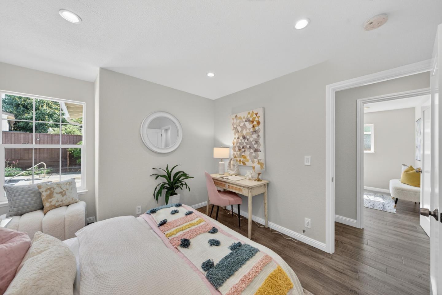 Detail Gallery Image 17 of 27 For 184 Sun Blossom Dr, San Jose,  CA 95123 - 4 Beds | 3 Baths