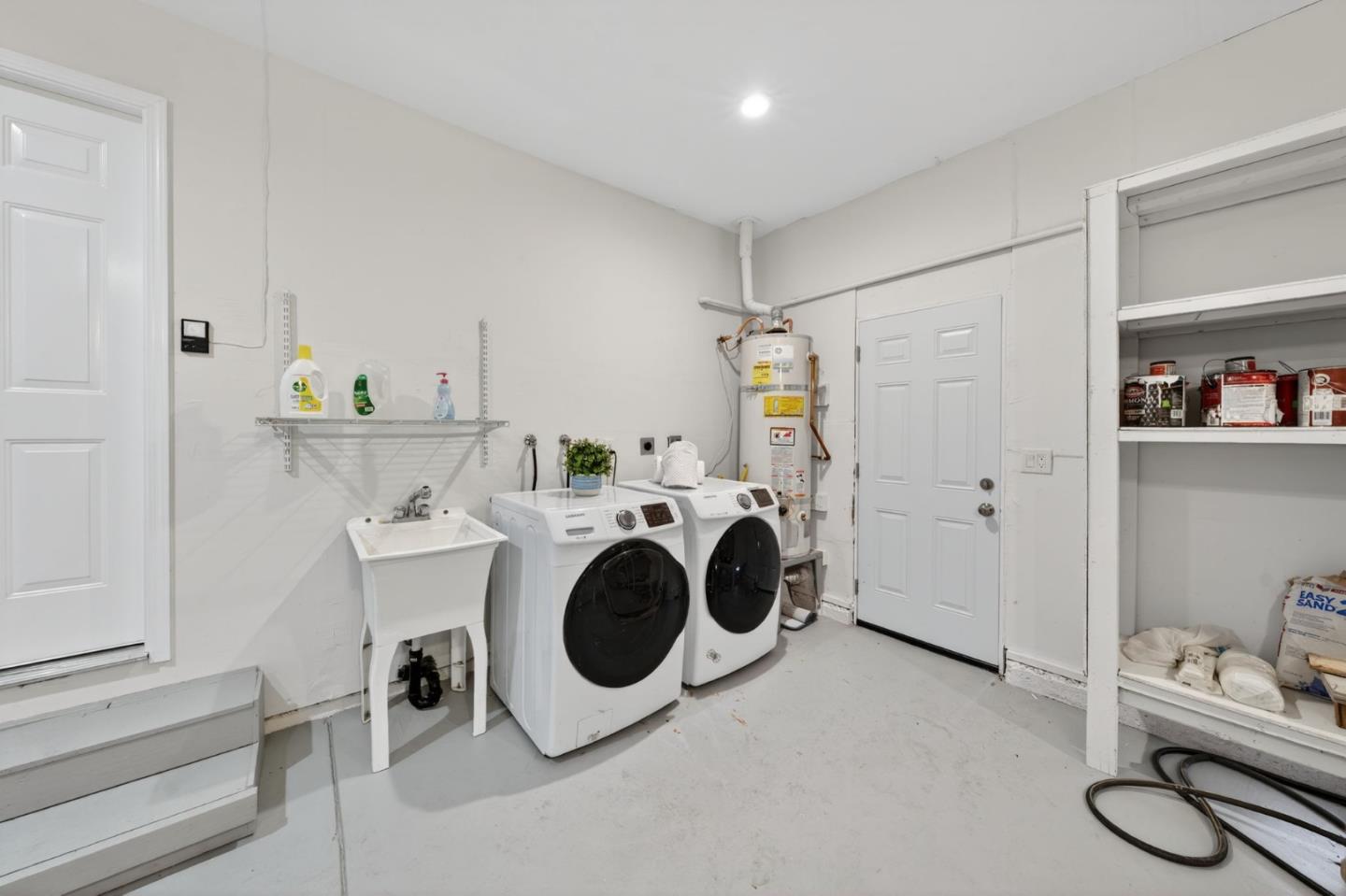 Detail Gallery Image 21 of 27 For 184 Sun Blossom Dr, San Jose,  CA 95123 - 4 Beds | 3 Baths