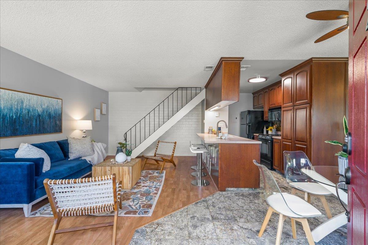 Detail Gallery Image 3 of 16 For 2317 Saidel Dr #2,  San Jose,  CA 95124 - 2 Beds | 1 Baths