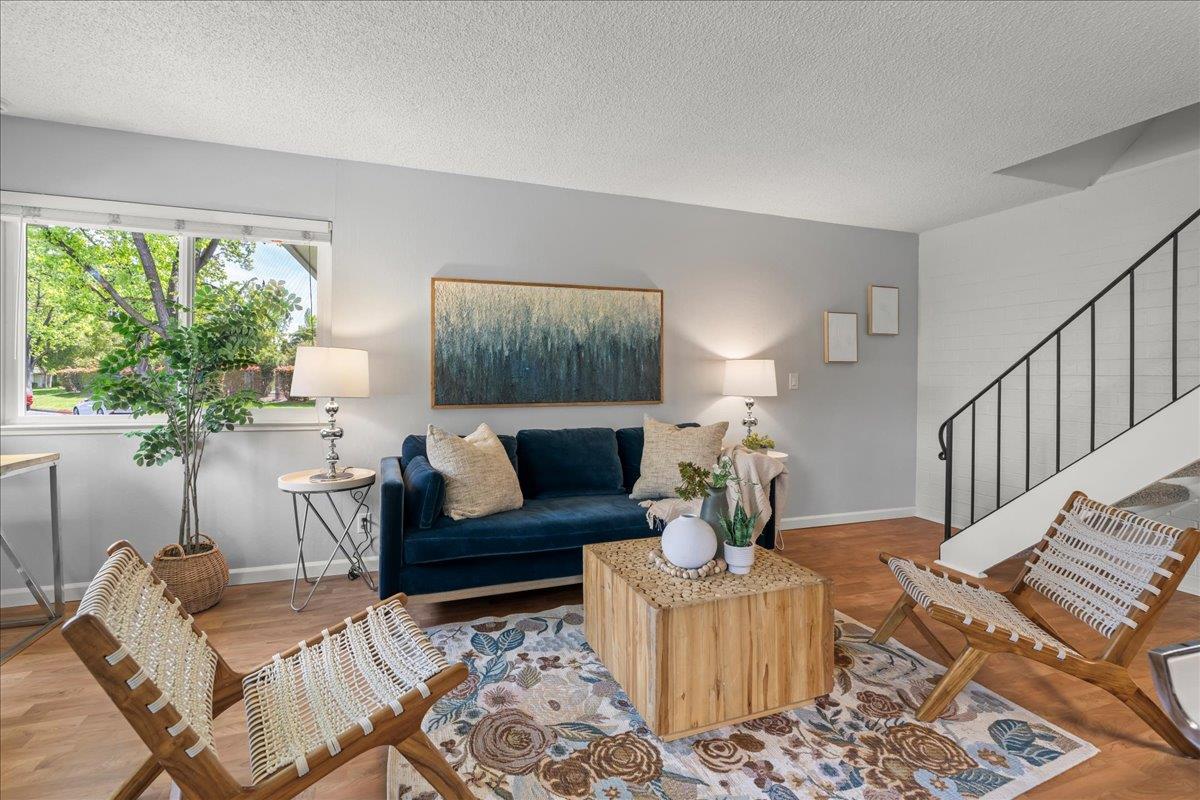 Detail Gallery Image 4 of 16 For 2317 Saidel Dr #2,  San Jose,  CA 95124 - 2 Beds | 1 Baths