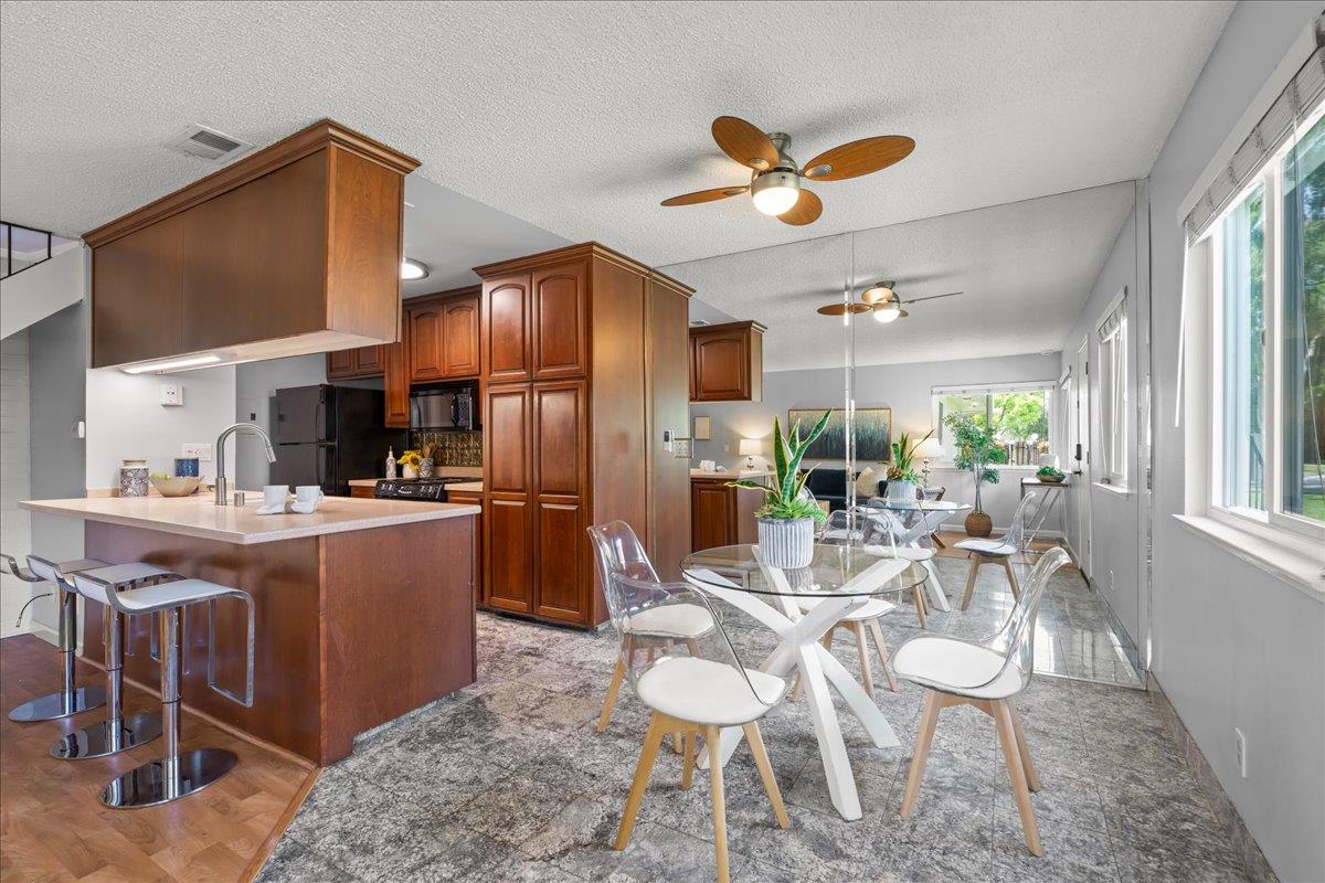 Detail Gallery Image 6 of 16 For 2317 Saidel Dr #2,  San Jose,  CA 95124 - 2 Beds | 1 Baths