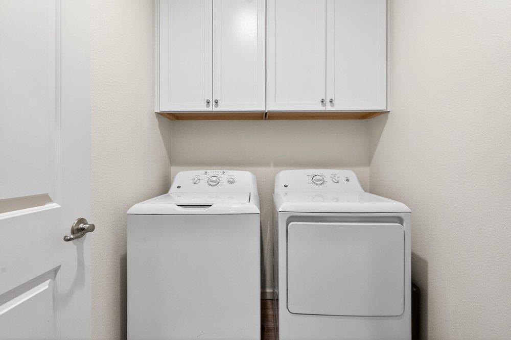 Detail Gallery Image 11 of 42 For 3088 Palomino Way, Hollister,  CA 95023 - 4 Beds | 2/1 Baths