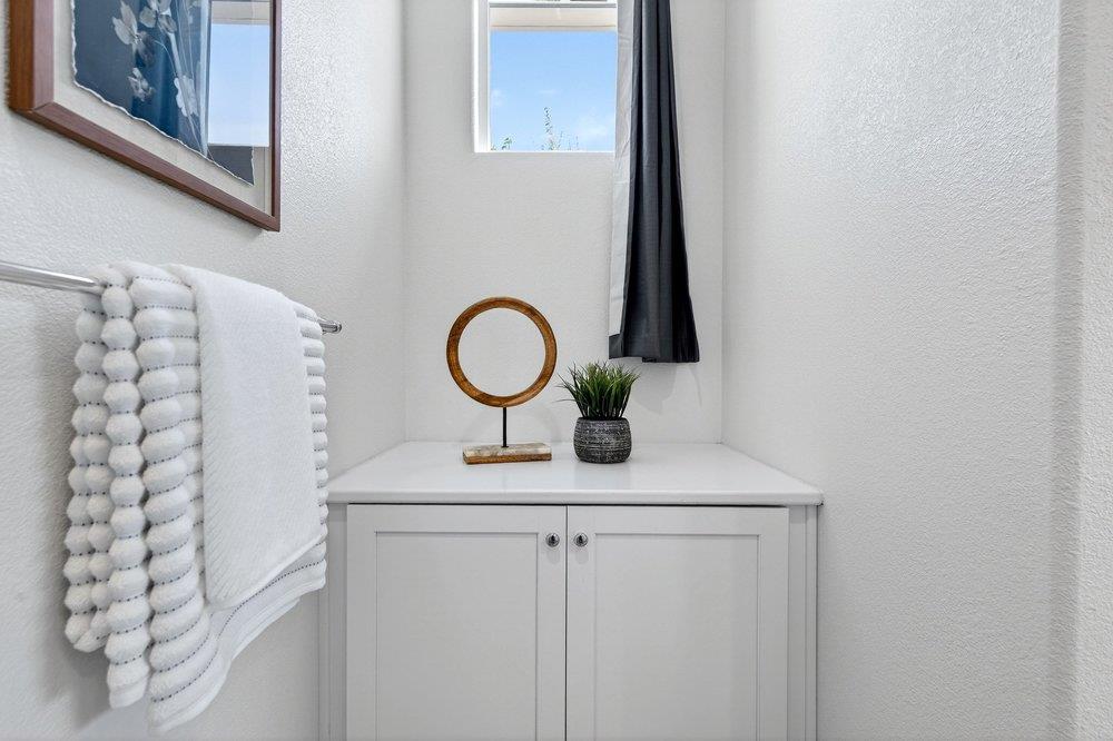 Detail Gallery Image 26 of 42 For 3088 Palomino Way, Hollister,  CA 95023 - 4 Beds | 2/1 Baths