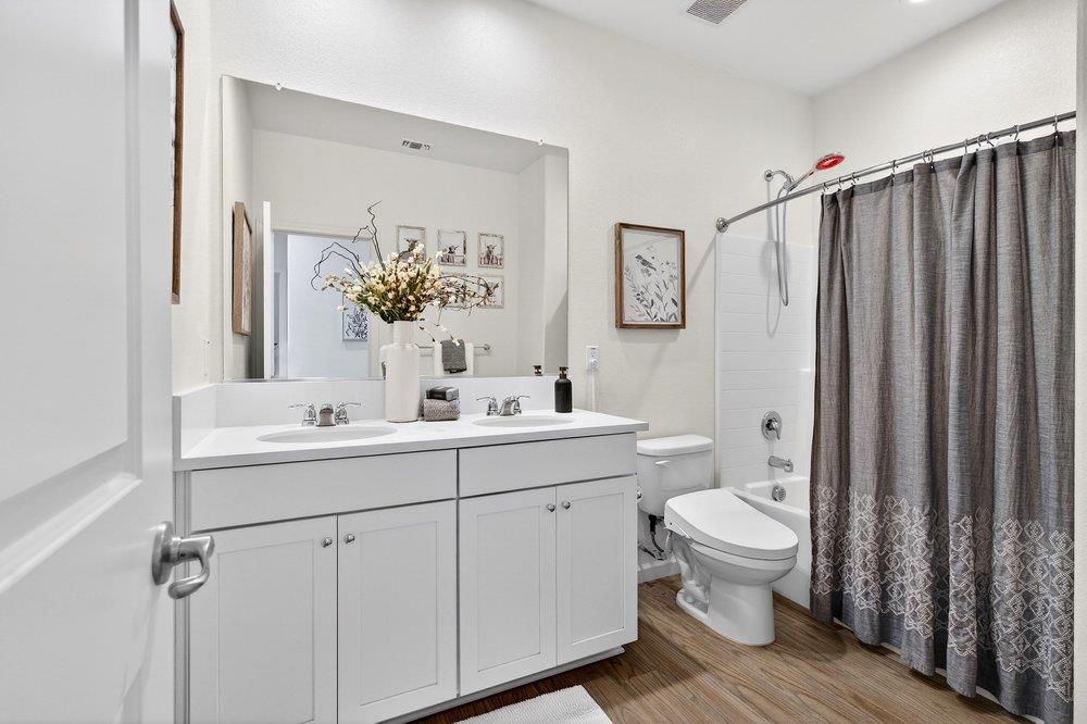 Detail Gallery Image 6 of 42 For 3088 Palomino Way, Hollister,  CA 95023 - 4 Beds | 2/1 Baths