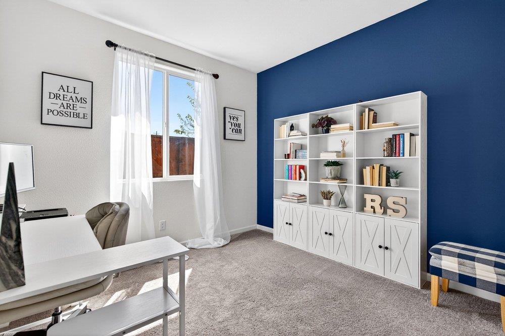 Detail Gallery Image 7 of 42 For 3088 Palomino Way, Hollister,  CA 95023 - 4 Beds | 2/1 Baths