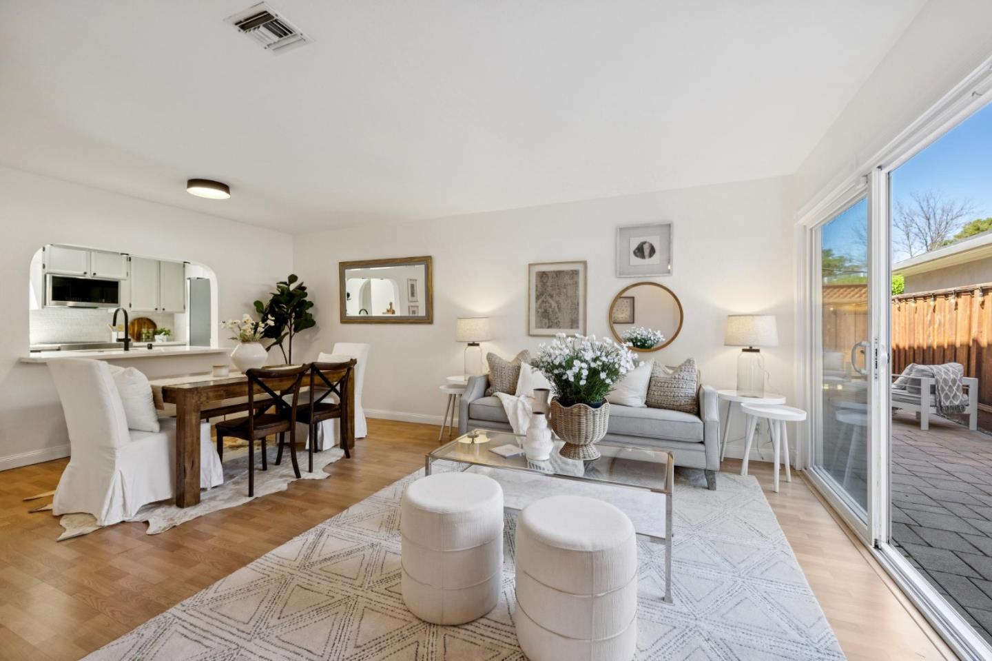 Detail Gallery Image 2 of 40 For 718 Vera Ave, Redwood City,  CA 94061 - 3 Beds | 2/1 Baths